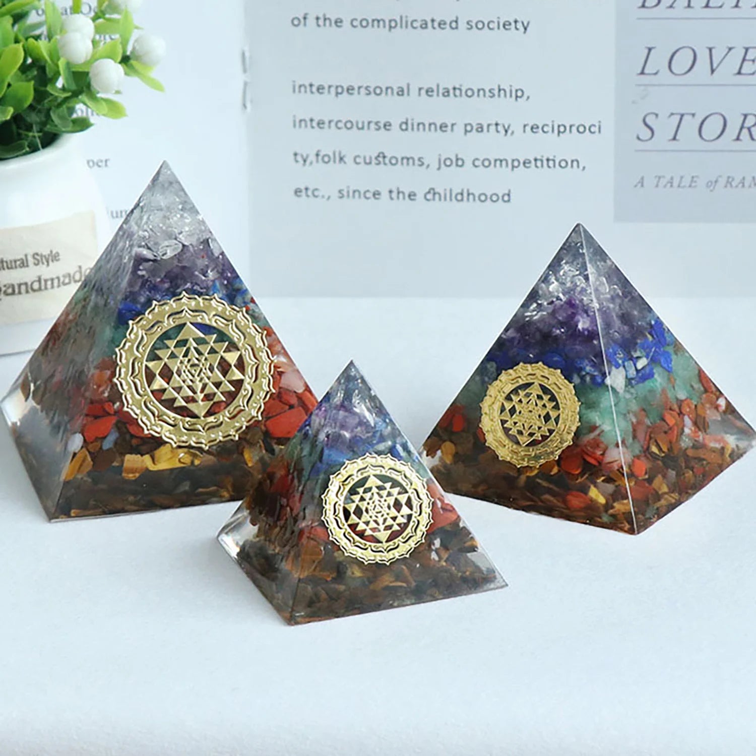 7 Chakra Orgone Pyramid, Natural Mixed Crystal Copper Inlay Reiki Healing Orgonite Pyramid 4cm