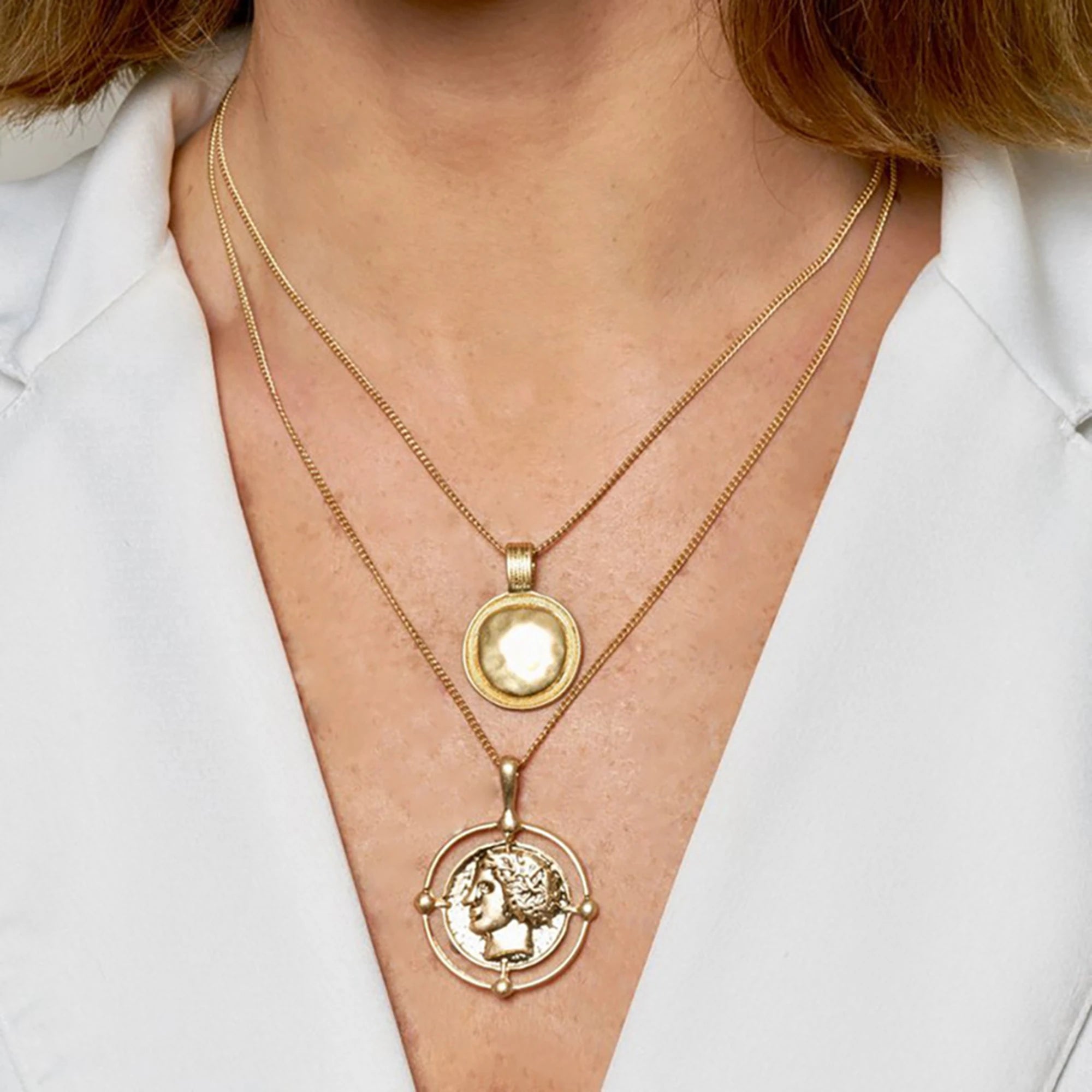 Layered Vintage Coin Necklace Set Retro Engraved Medallion Multi Row Pendant Dainty Disc Choker Chain Jewelry for Women