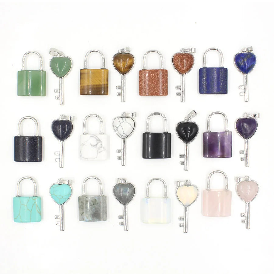 Natural Quartz Lock Shaped Pendant Necklace, Reiki Healing Crystal Chakra Jewelry for Women