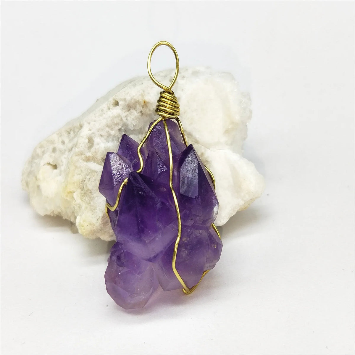 Natural Raw Amethyst Cluster Pendant Gold Wire Wrapped Rough Crystal Cluster Necklace Pendant Reiki Chakra Healing Gemstone Jewelry for Women
