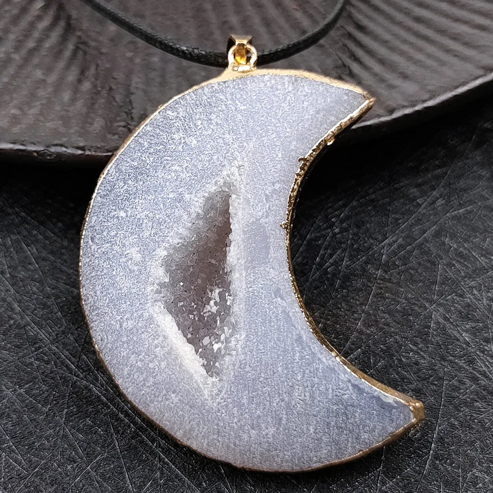 Gold Edged Heart Agate Druzy Pendant, Natural Geode Crystal Heart Charm with Adjustable Wax Cord Necklace for Women