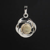 Crystal small flower pendant necklace is popular in Europe and America Pressed Flower Circle Frame Pendant with Yellow Gold