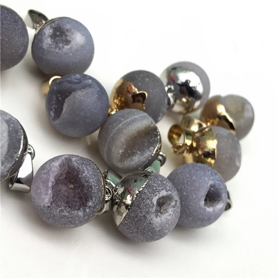 Natural Druzy Geode Sphere Pendant Raw Agate Crystal Ball Pendant Gold Silver Plated Cap Reiki Chakra Healing Stone Necklace Charm for Jewelry Making