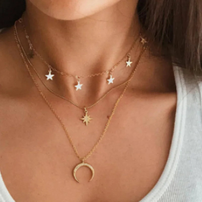 Women Simple Choker Moon Star Choker Necklace Pendant Trendy Necklace Teen Necklace Jewelry for Women and Girls Gift