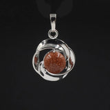 Crystal small flower pendant necklace is popular in Europe and America Pressed Flower Circle Frame Pendant with Yellow Gold